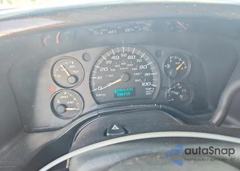 2004 GMC Savana Rv G1500 z USA, uszkodzony, nr VIN 1GDFG15T441139431